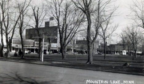 Street scene, Mountain Lake Minnesota, 1940's