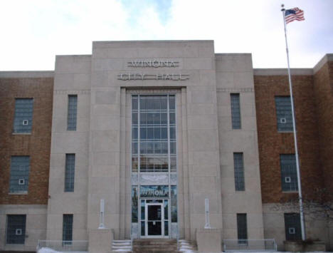 File:CityHallWinonaMN2007-01.JPG