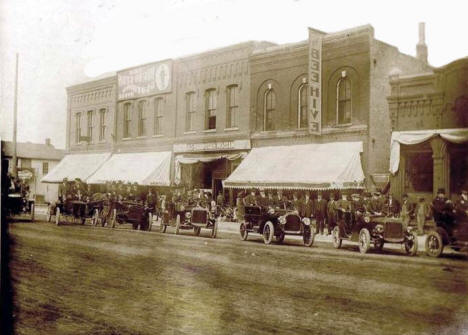 Street scene, Blue Earth Minnesota, 1908