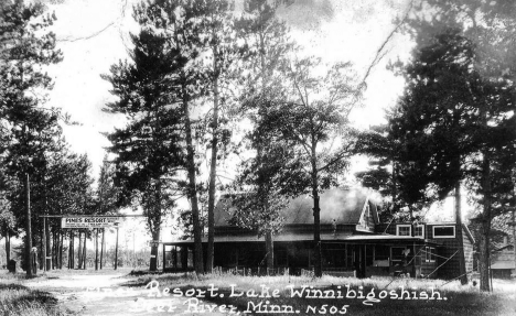 Pines Resort, Lake Winnibigoshish, Deer River Minnesota, 1930's?