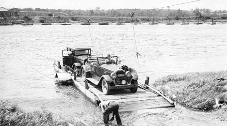 Wisconsin side of the Rush City ferry, 1931