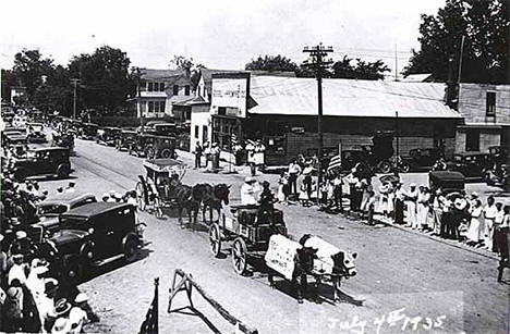 July Fourth parade, Rush City Minnesota, 1935