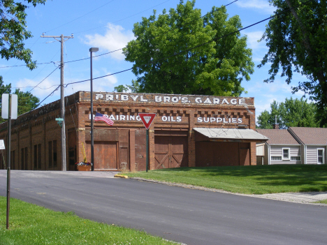 Former Pribyl Brothers Garage, Elysian Minnesota, 2014