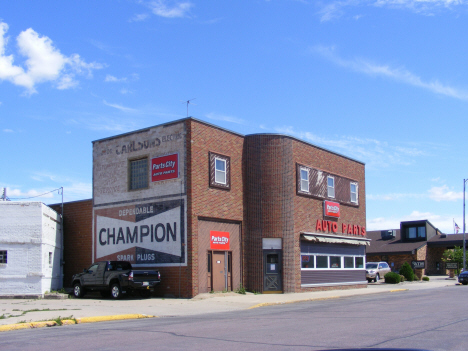 Street scene, Wells Minnesota, 2014