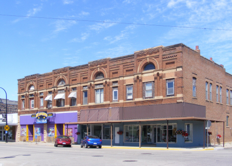 Street scene, Wells Minnesota, 2014