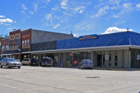 Street scene, Wells Minnesota, 2014