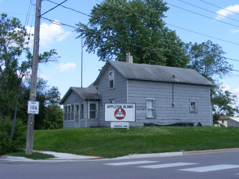 Street scene, Appleton Minnesota, 2014