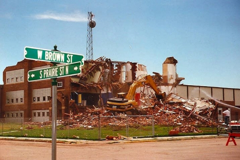 Comfrey School after tornado, Comfrey Minnesota, 1998