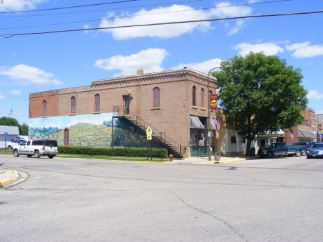 Street scene, Madelia Minnesota, 2014