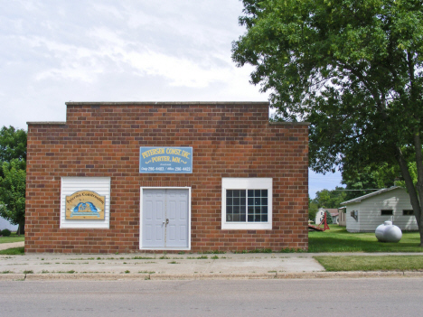 Street scene, Porter Minnesota, 2011