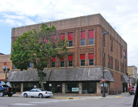 Street scene, Willmar Minnesota, 2014