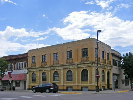 Street scene, Willmar Minnesota, 2014