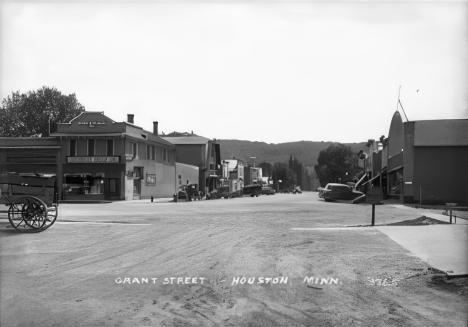 Grant Street, Houston Minnesota, 1940