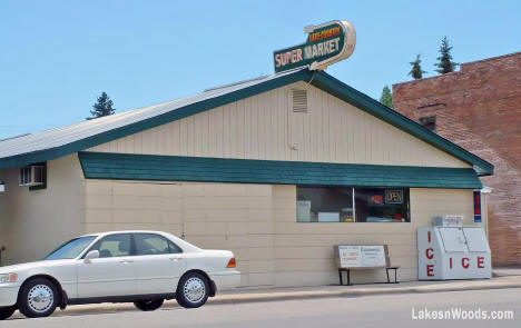 Lake Country Supermarket, Akeley, Minnesota, 2003