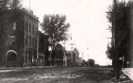 Street scene, Olivia Minnesota, 1909